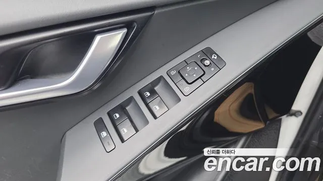 Kia Niro — Фото автомобиля 18