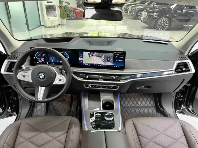 BMW X5 — Фото автомобиля 4