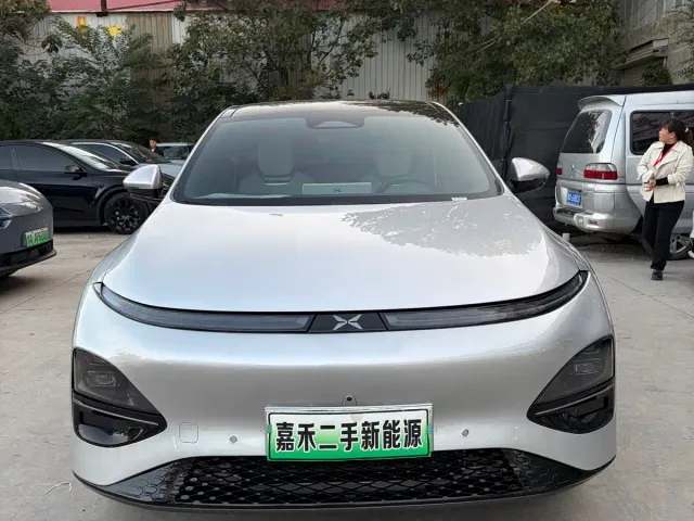 Фотография автомобиля — Xpeng G6