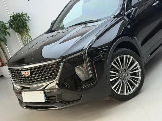 Cadillac XT4 — Фото автомобиля 14