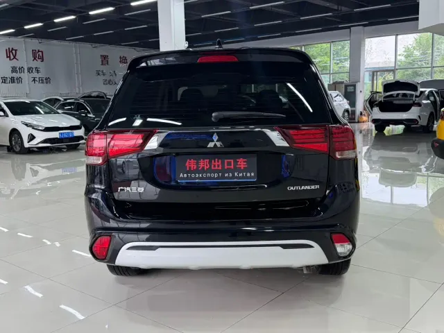 Mitsubishi Outlander — Фото автомобиля 5