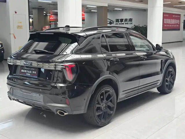 Lynk & Co 01 — Фото автомобиля 15