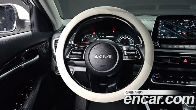 Kia Seltos Seltos Бензин 1.6 турбо 2WD — Фото автомобиля 12