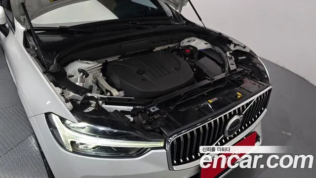 Вольво XC60 — Фото автомобиля 6