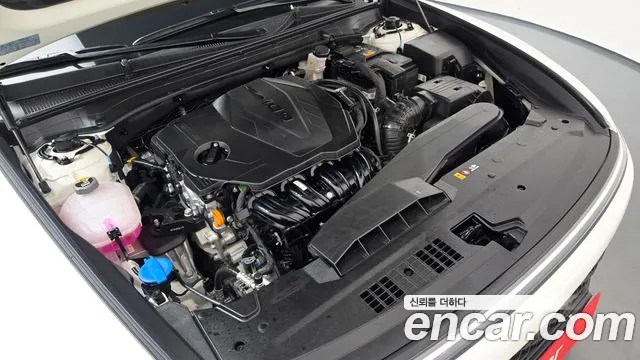 Hyundai Grandeur GN7 — Фото автомобиля 9