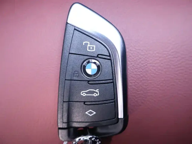 BMW 3 Series — Фото автомобиля 25
