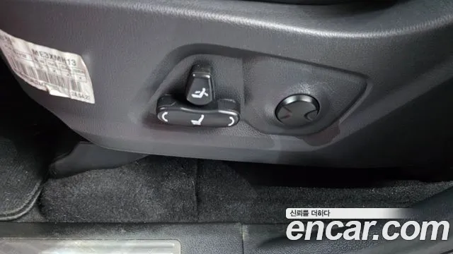 KG_Mobility_Ssangyong Rexton Новый Rexton Sport Дизель 2.2 4WD — Фото автомобиля 27