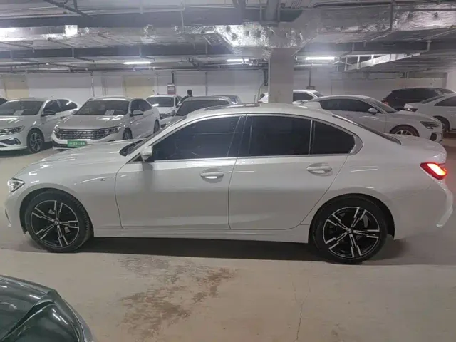 BMW 3 Series — Фото автомобиля 4
