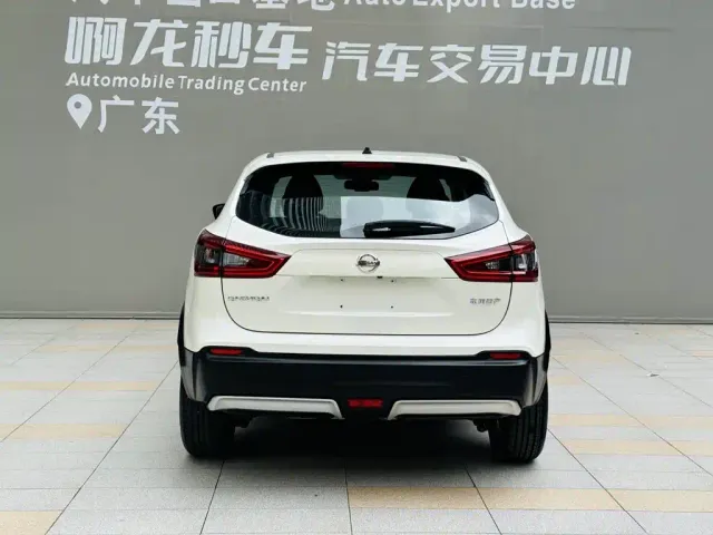 Nissan Qashqai — Фото автомобиля 5