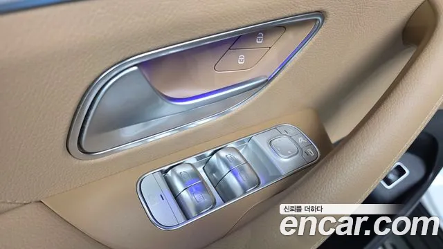 Mercedes-Benz GLS-Class — Фото автомобиля 28