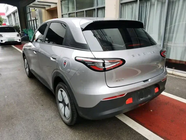 Geely Starry Wish — Фото автомобиля 4