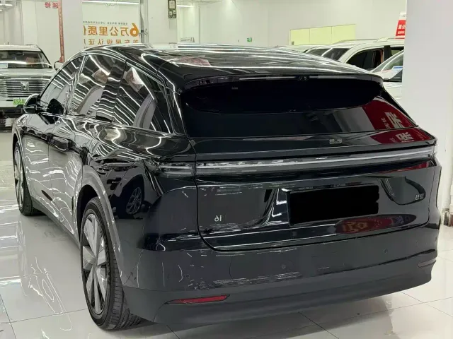 Li Auto i6 — Фото автомобиля 9