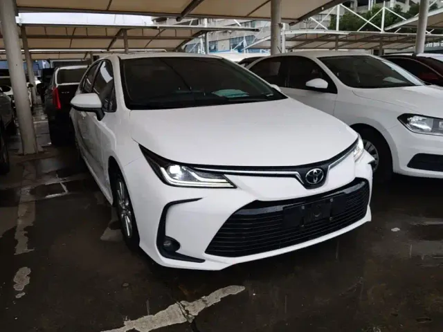 Toyota Corolla — Фото автомобиля 3