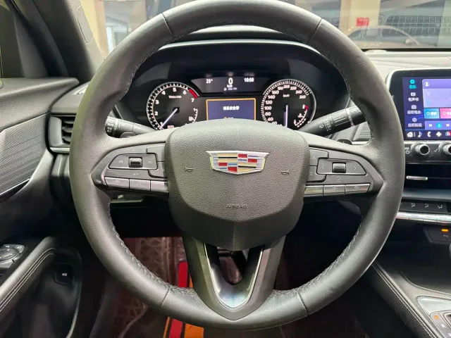 Cadillac CT4 — Фото автомобиля 9