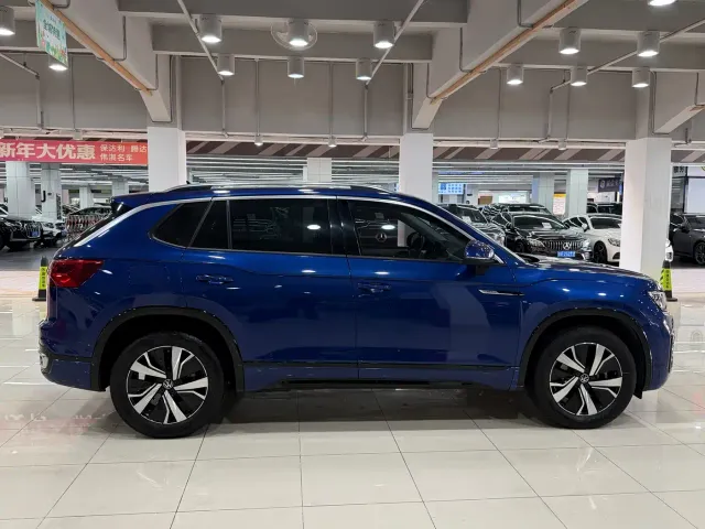 Volkswagen Tayron GTE Plug-in Hybrid — Фото автомобиля 4