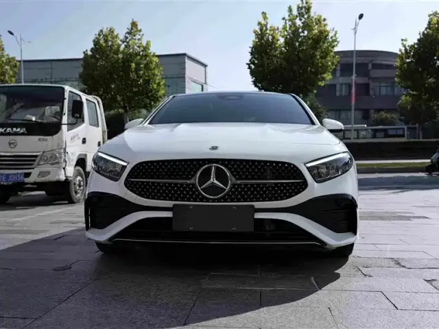 Mercedes-Benz A-Class — Фото автомобиля 2