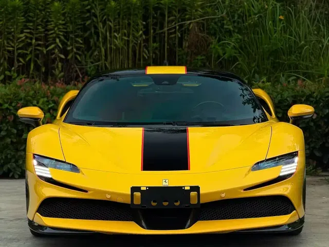 Ferrari SF90 — Фото автомобиля 9