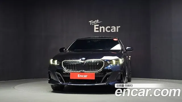 BMW i5 G60 — Фото автомобиля 3