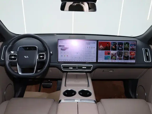 Li Auto L8 — Фото автомобиля 30