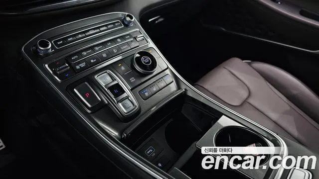 Hyundai Santafe — Фото автомобиля 9