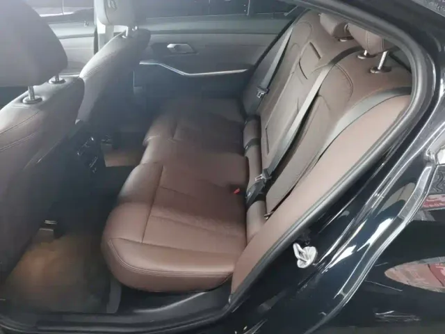 BMW 3 Series — Фото автомобиля 16