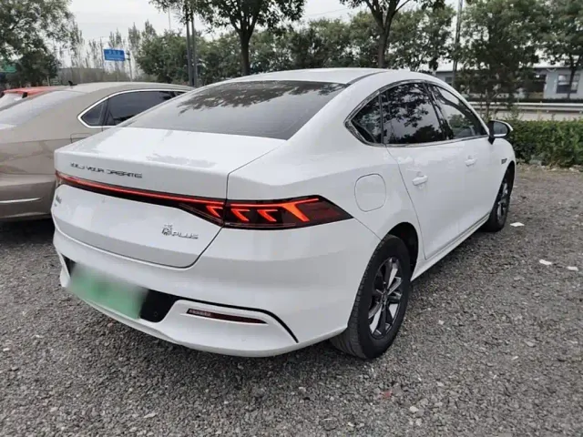 BYD Qin PLUS — Фото автомобиля 6