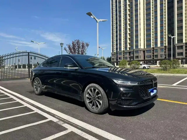 Lincoln Z — Фото автомобиля 3