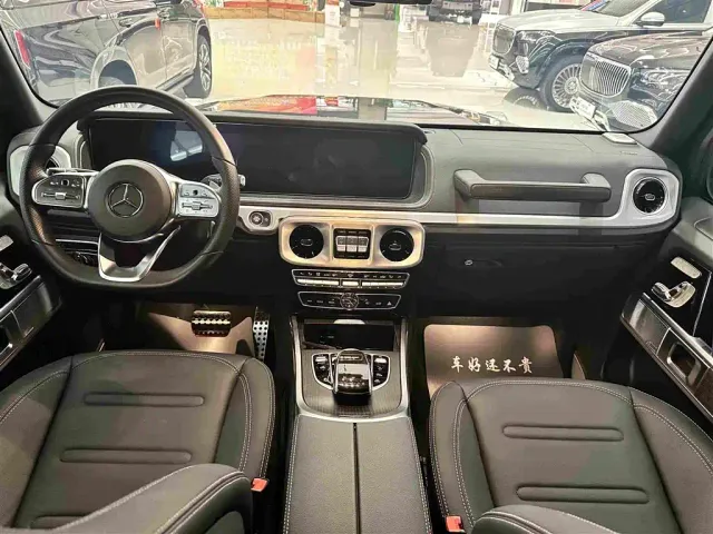 Mercedes-Benz G-Class — Фото автомобиля 16