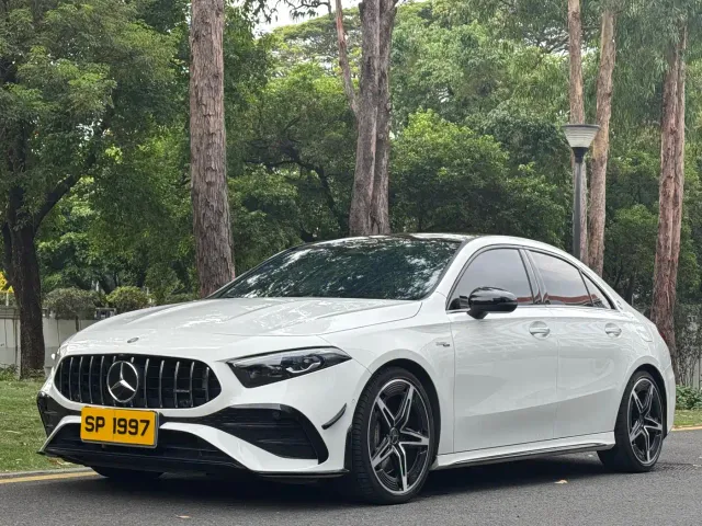 Фотография автомобиля — Mercedes-Benz A-Class AMG