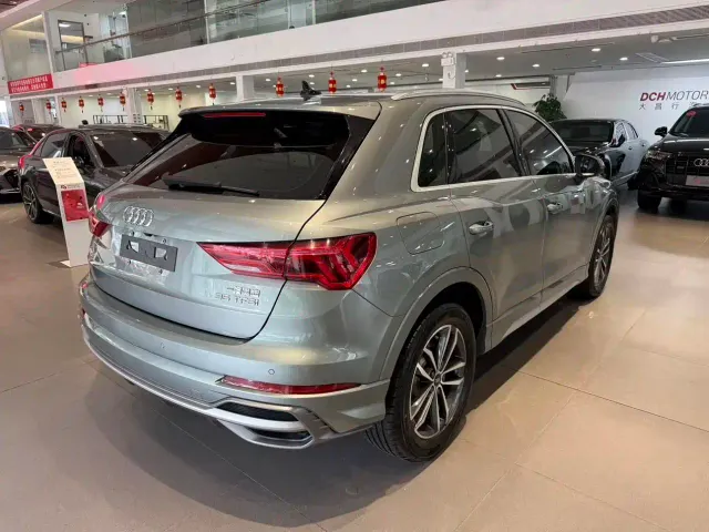 Audi Q3 — Фото автомобиля 4