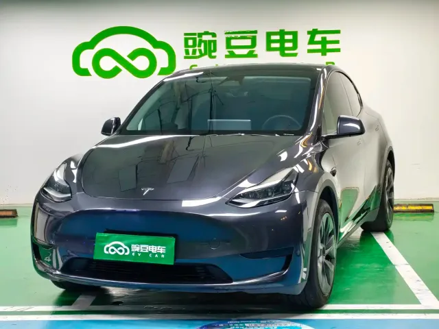 Фотография автомобиля — Tesla Model Y