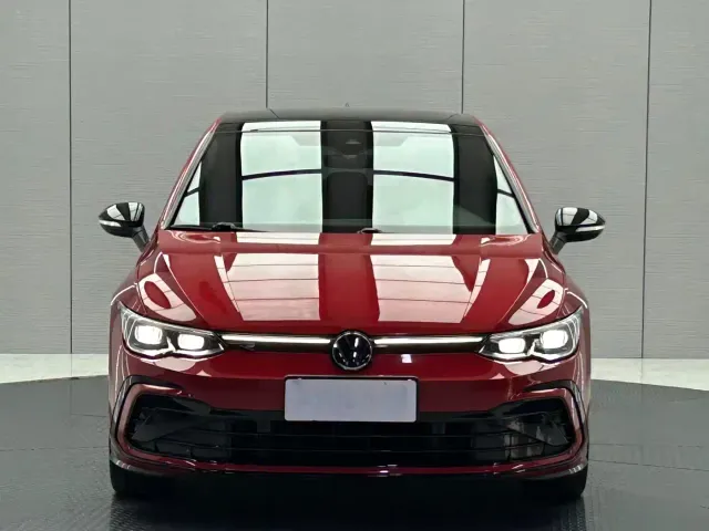 Volkswagen Golf — Фото автомобиля 2