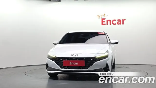 Hyundai Avante — Фото автомобиля 3