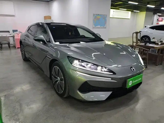 Denza Z9GT — Фото автомобиля 3
