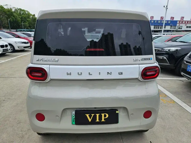 Wuling Hongguang Mini EV — Фото автомобиля 8
