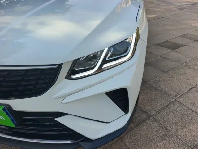Geely Binyue — Фото автомобиля 23