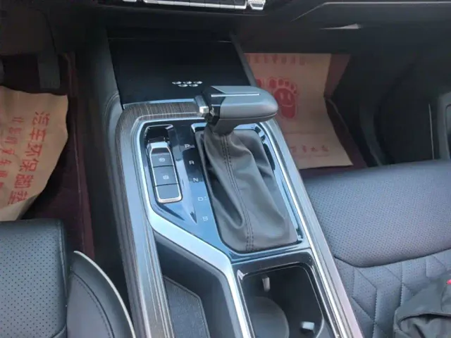 Wuling Jiachen — Фото автомобиля 13