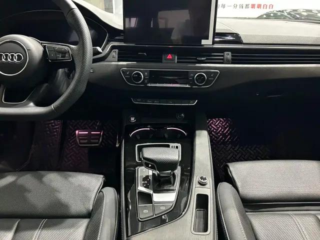 Audi A4L — Фото автомобиля 13