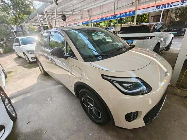 GAC AION UT super — Фото автомобиля 3