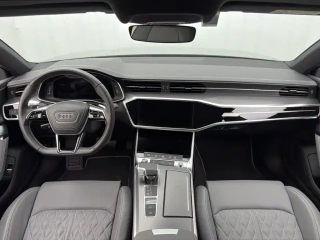 Audi A7L — Фото автомобиля 9