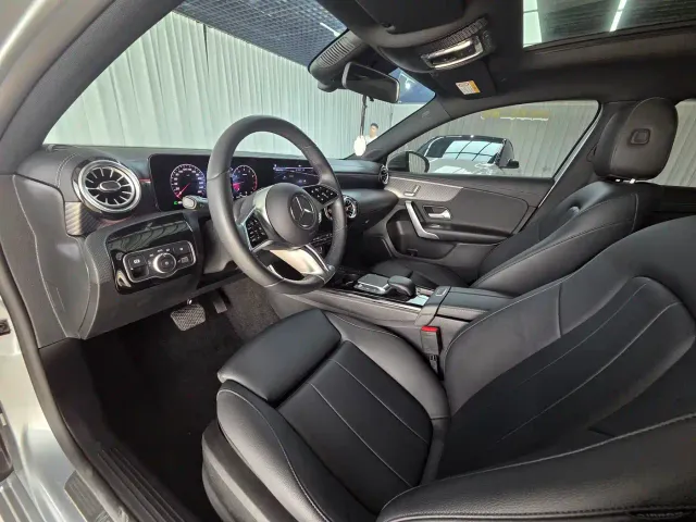 Mercedes-Benz A-Class — Фото автомобиля 12