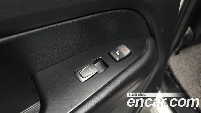 KG_Mobility_Ssangyong Rexton Новый Rexton Sport Дизель 2.2 4WD — Фото автомобиля 19