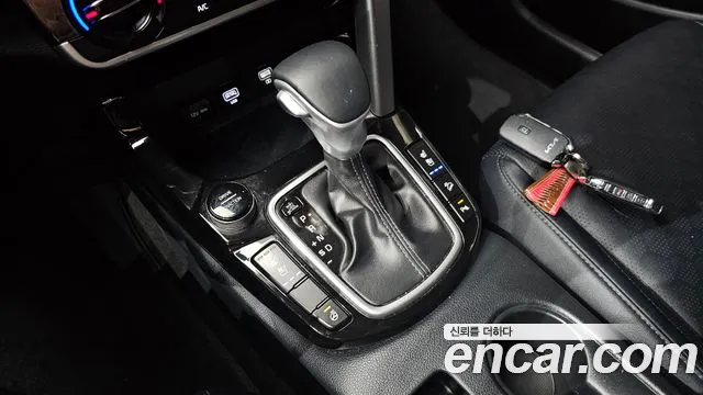 Kia Seltos — Фото автомобиля 12