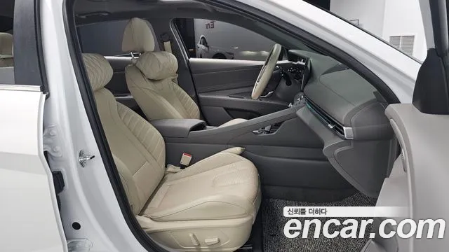 Hyundai AVANTE Новый Avante (CN7) — Фото автомобиля 22