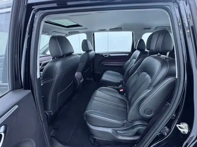 GAC Trumpchi M6 — Фото автомобиля 16