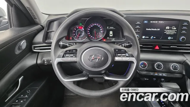 Hyundai AVANTE Avante (CN7) — Фото автомобиля 13
