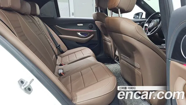 Mercedes-Benz E-Class W213 — Фото автомобиля 17