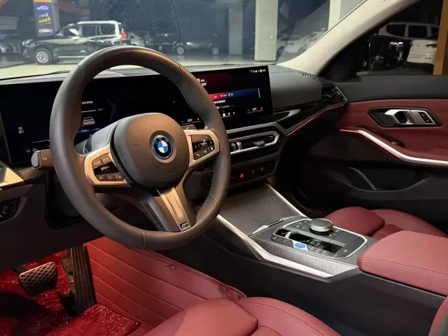 BMW i3 — Фото автомобиля 4