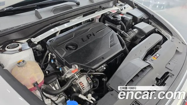 Hyundai Sonata — Фото автомобиля 9