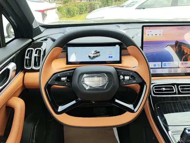 Geely Boyue L — Фото автомобиля 10